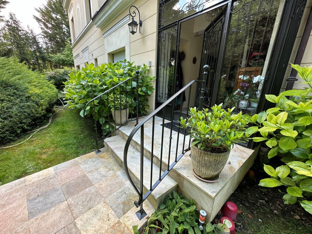 Main-courantes escalier extérieur